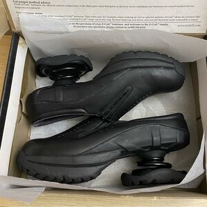 Z-Coil Slip On Shoes Women Size 7